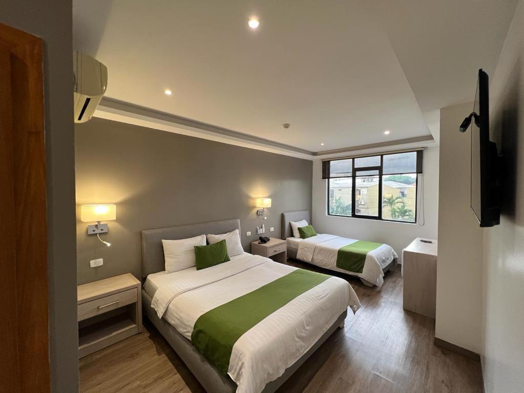 Hotel Plaza Monte Carlo Guayaquil Zewnętrze zdjęcie